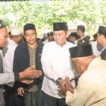 Wakil Ketua Umum DPP Partai Golkar, Adies Kadir, menyapa konstituennya di wilayah Sidorame, Sidotopo, Surabaya.